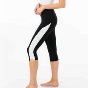Zyia Active White Leopard Stripe Light N Tight High Rise Cropped Legging Size 12